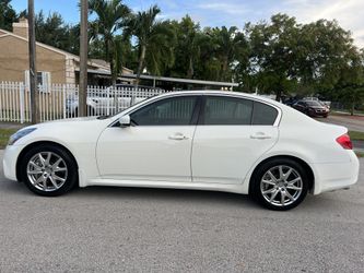 Infiniti G37s 2011