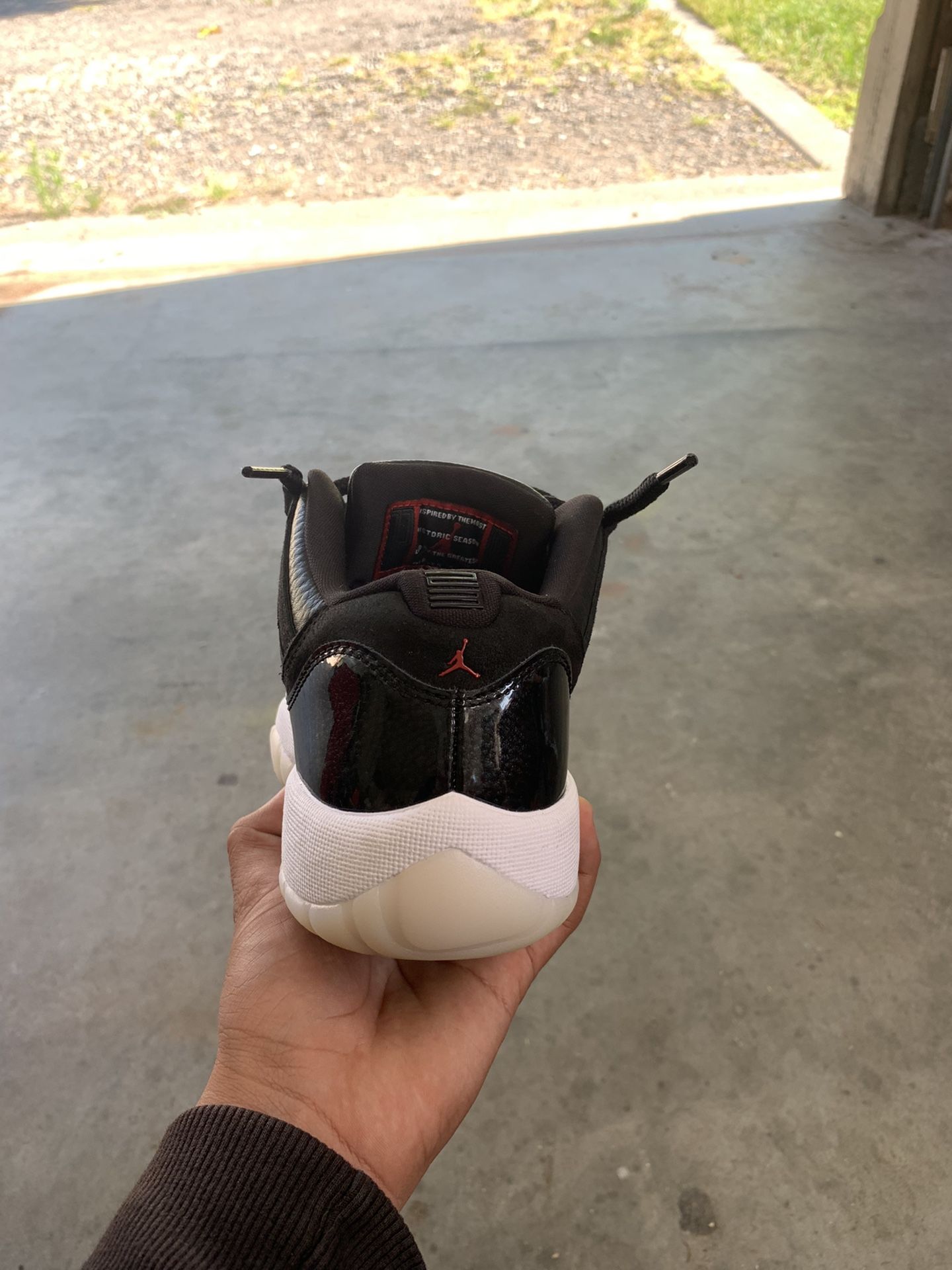 Air jordan 11 Retro Low ‘72-10’ Size 7Y