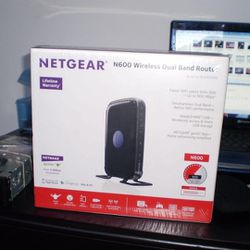NETGEAR N600 Dual-Band WiFi Router Thumbnail