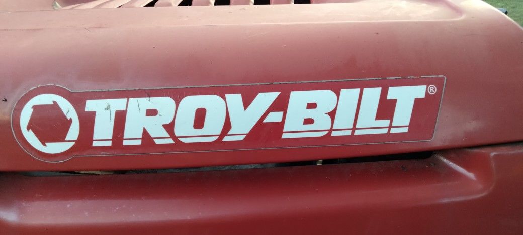 Riding Lawn Mower Troy-bilt