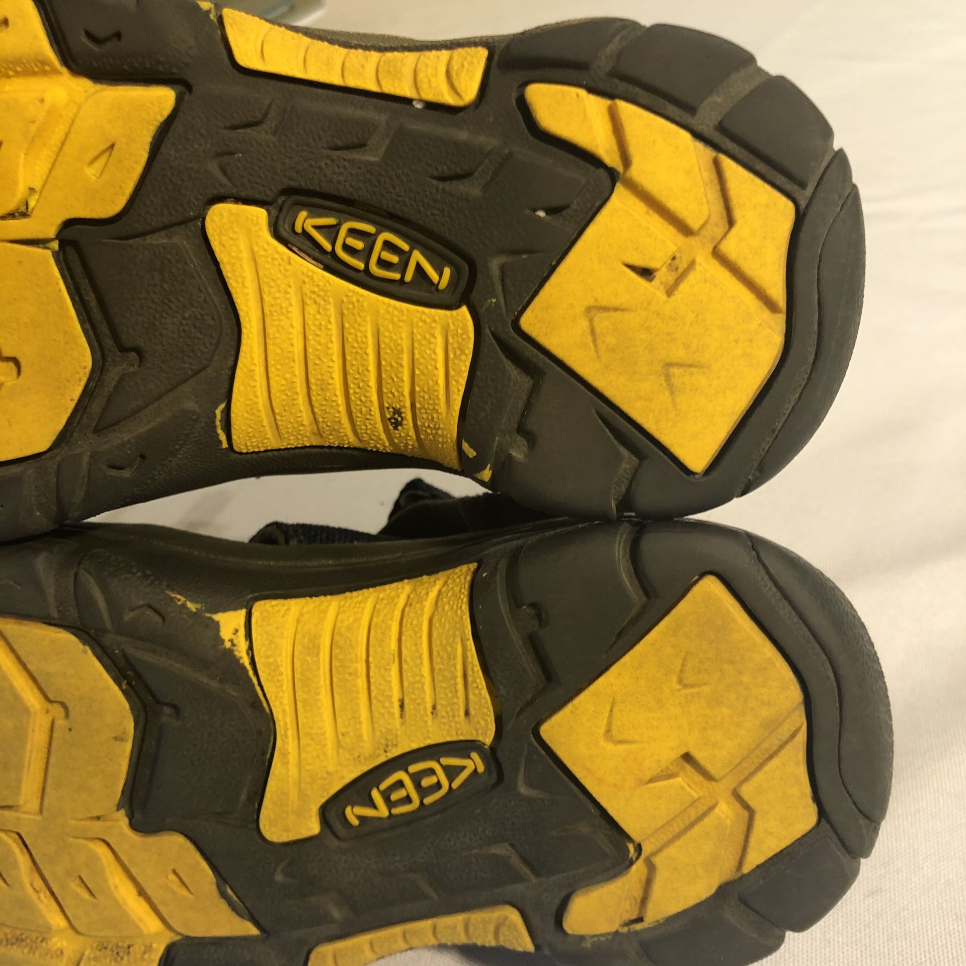 Keen Newport H2 Youth Kids Outdoor Waterproof Hiking Sandal Size 13 Navy Blue