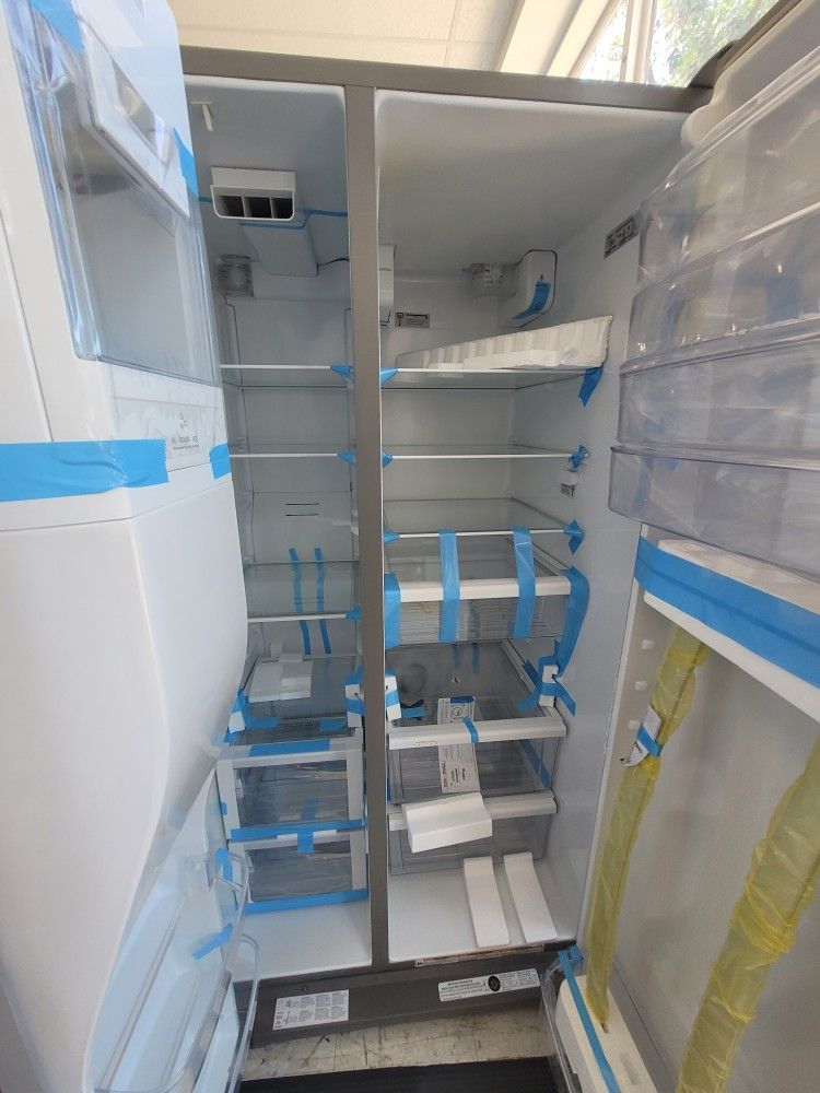 Whirlpool Side By Side Refrigerator New Open Box With 6month's Warranty