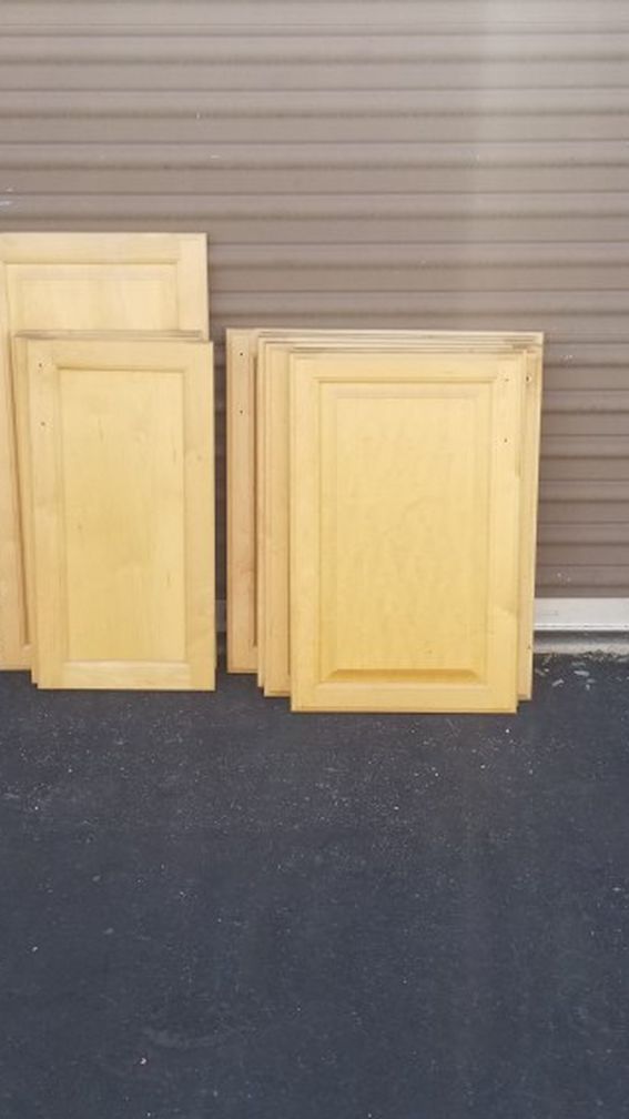 Solid Maple Kitchen Cabinet doors in very good condition