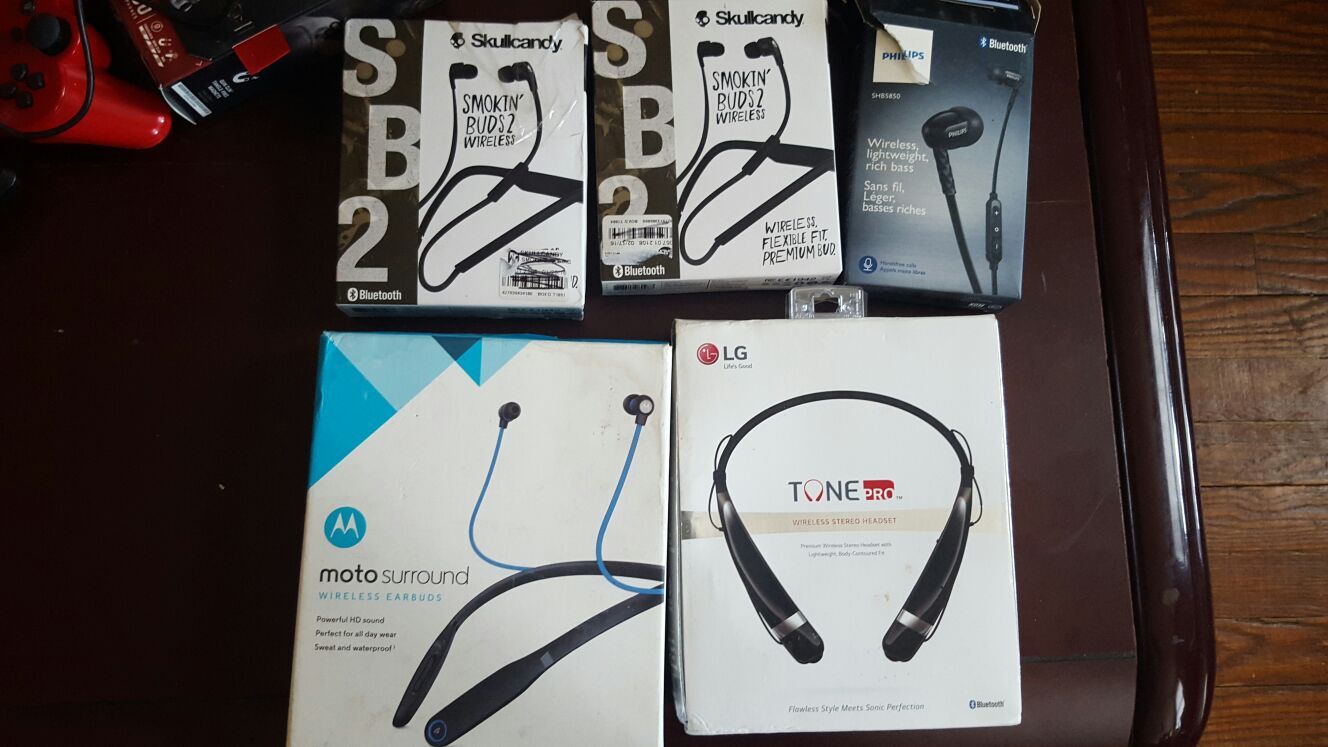 Wireless headsets Bluetooth Skullcandy lg philips motorola