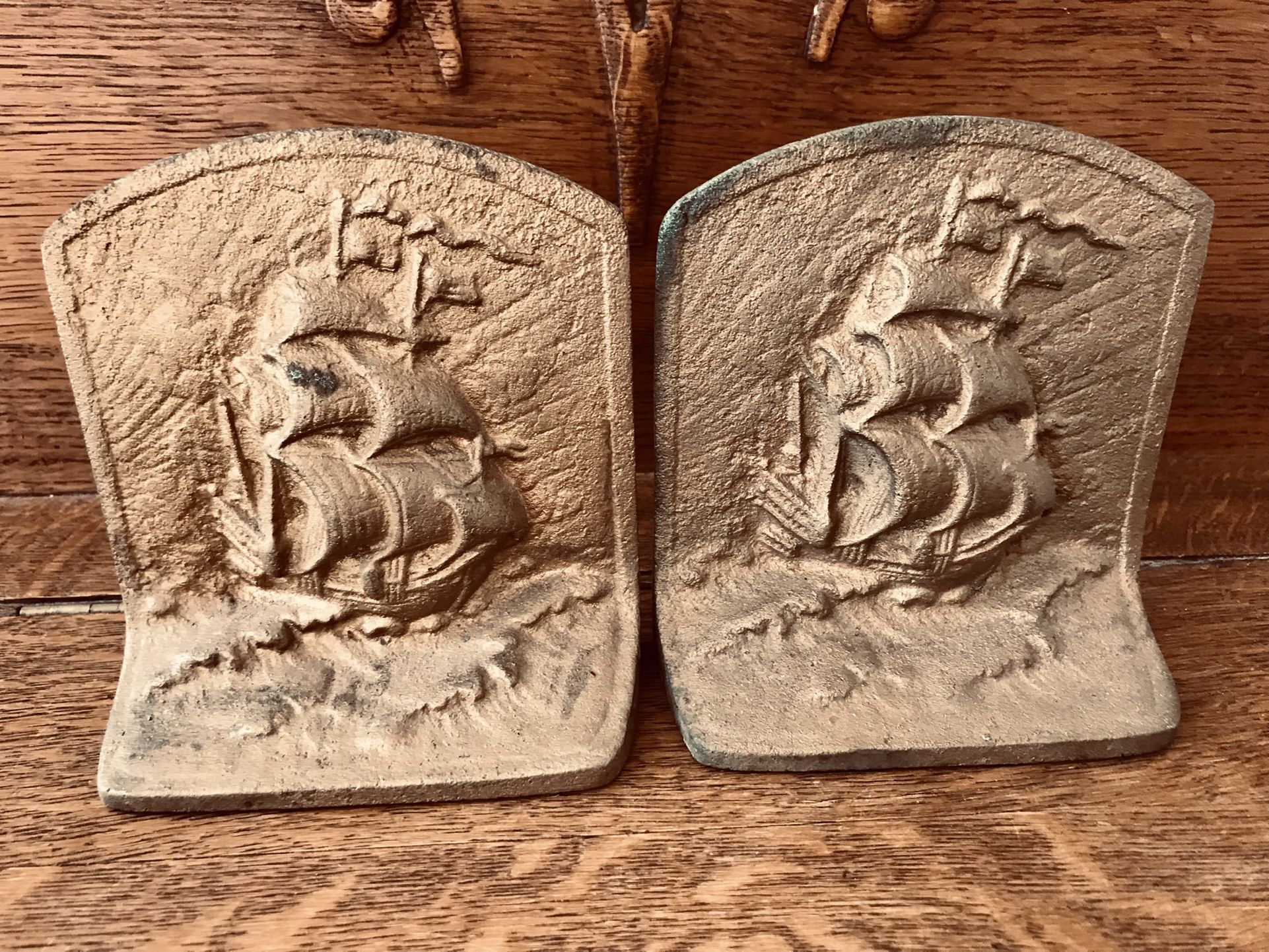 VINTAGE Heavy BRONZE With Goldtone Finish - Sailing Ship Bookends