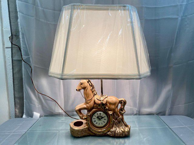 Vintage 50s Ceramic Horse Clock/Lamp w Like New Shade