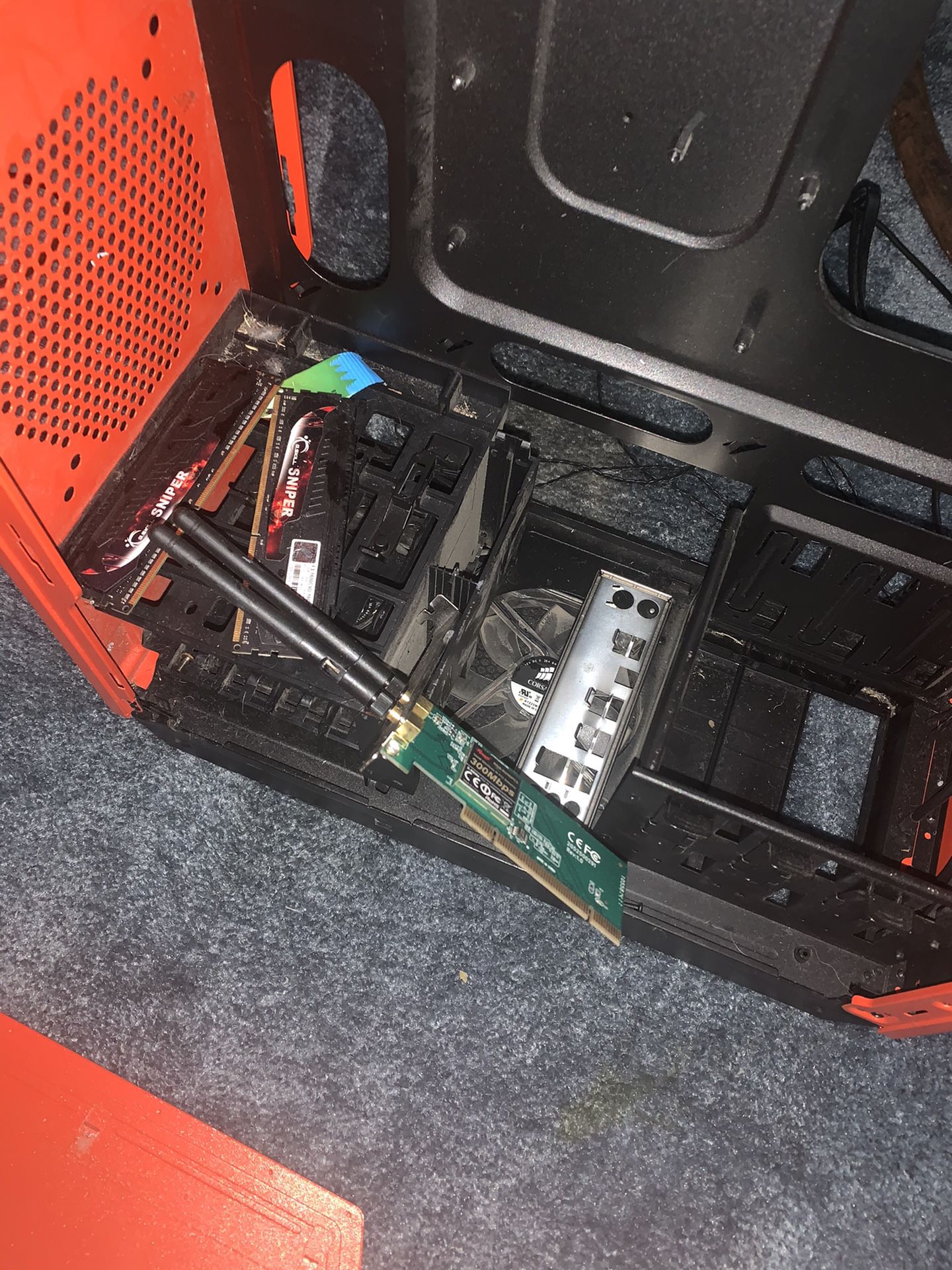 Gaming Pc Case with Morherboard and Ram sticks