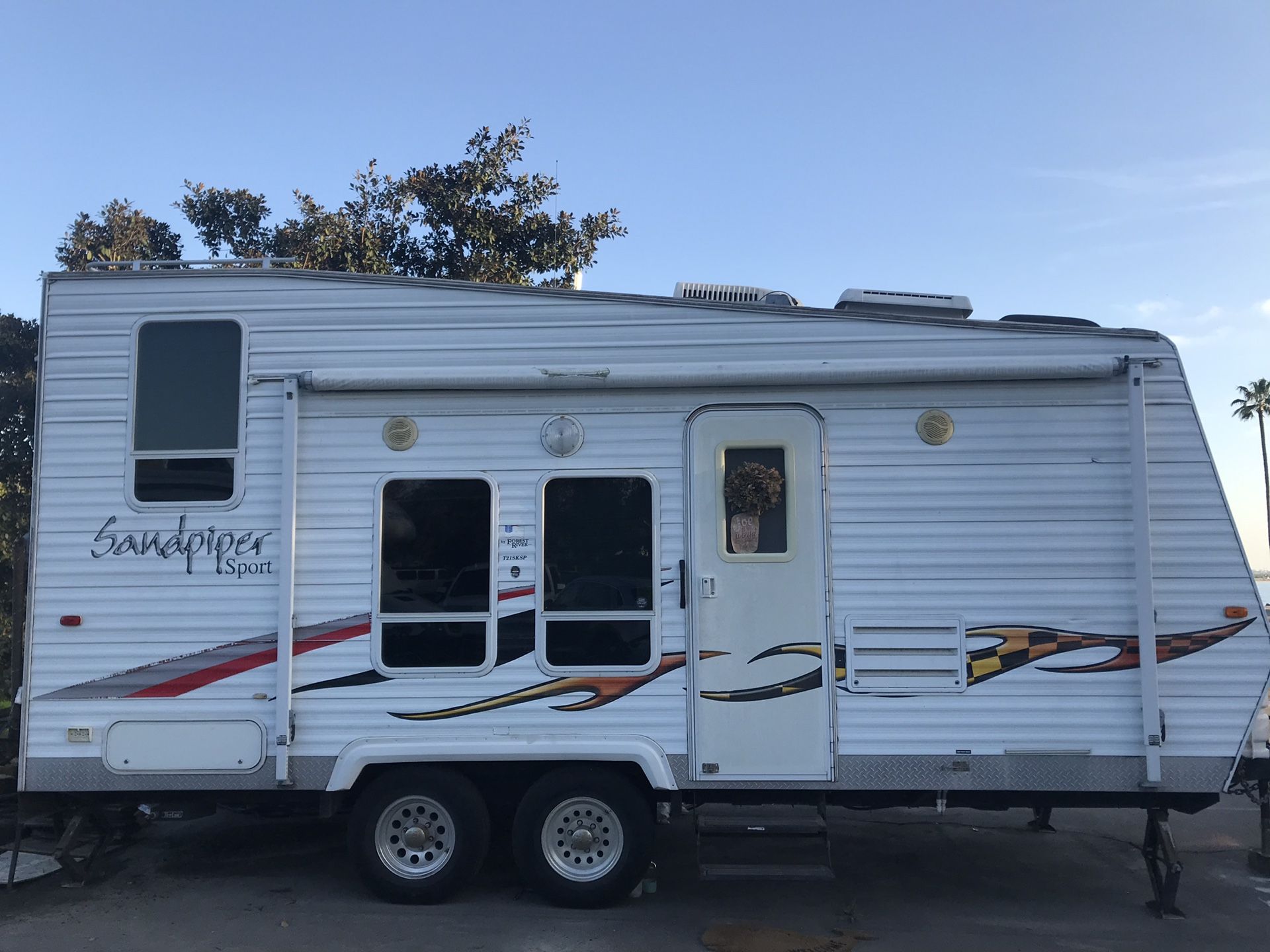2006 Sandpiper Sport 24’ Toy Hauler for Sale in San Diego, CA OfferUp