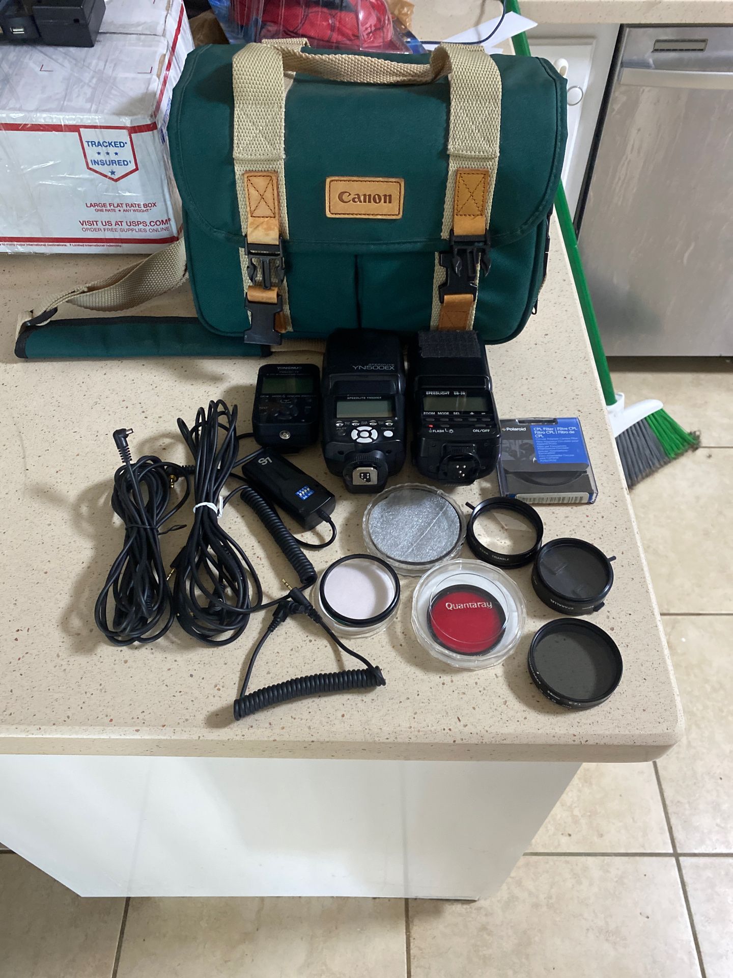 Nikon Speedlight + Yougnuo Speedlite & Wireless Flash Contoller + Lenses & Bag