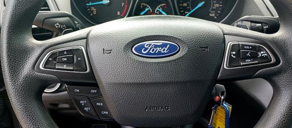 2017 Ford Escape Thumbnail
