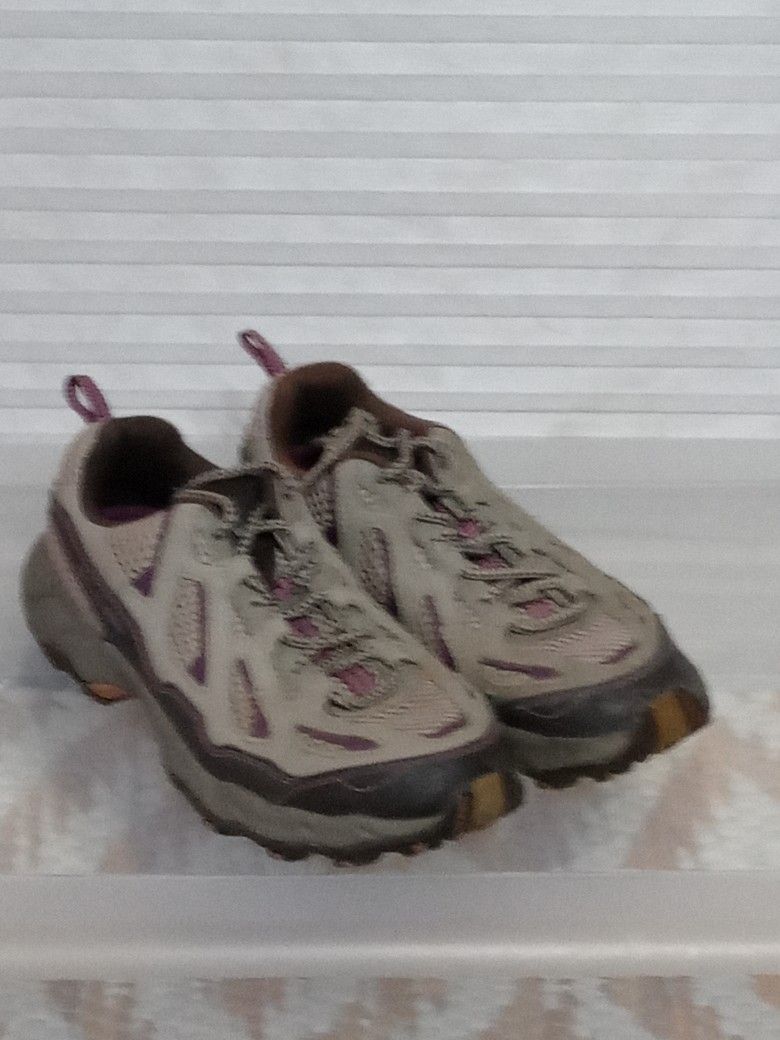 Pre-owned COLUMBIA D STORM Low top hiking boots/shoes size 6.5M BL3564-221, Wmns