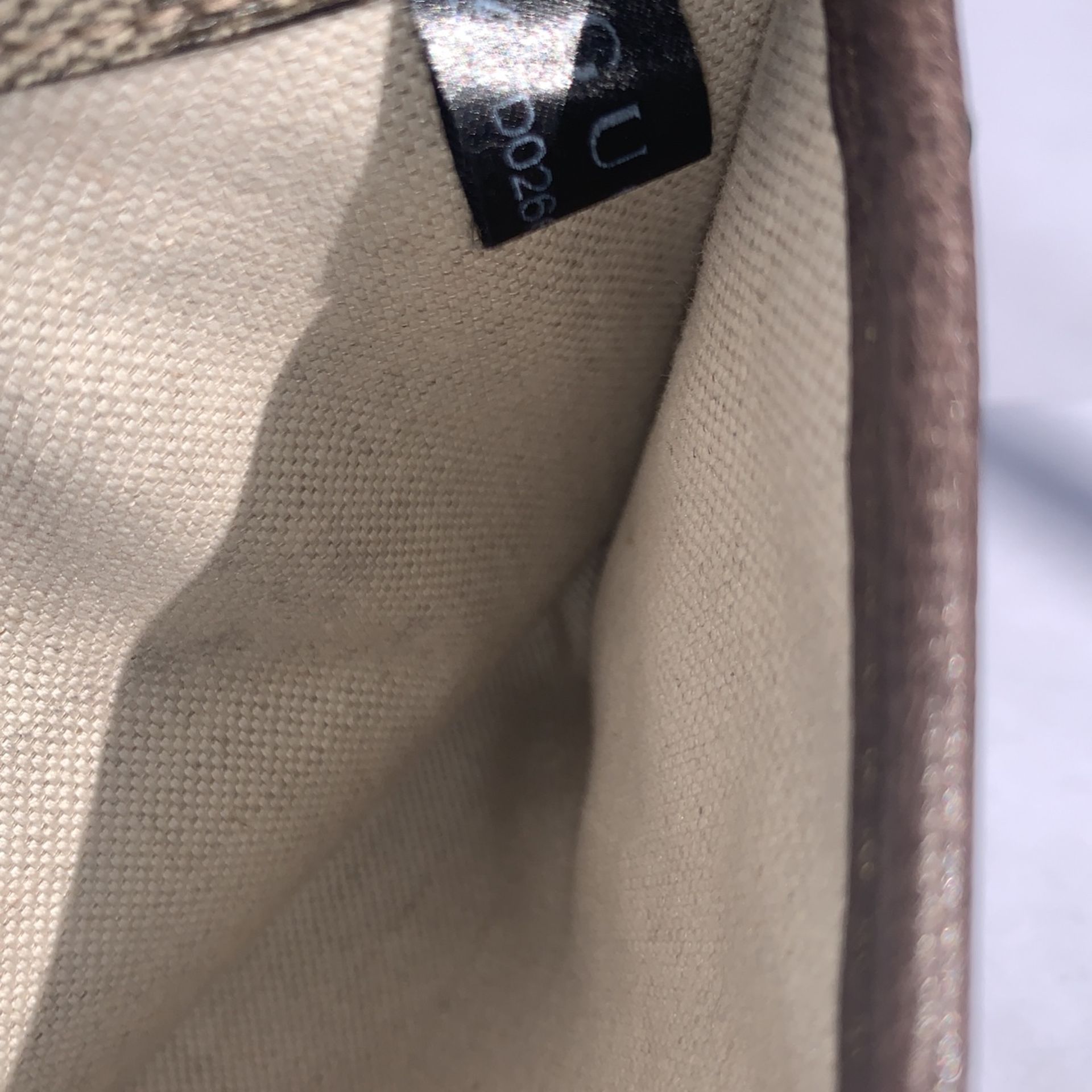 Gucci Women’s Cross Bag Purse