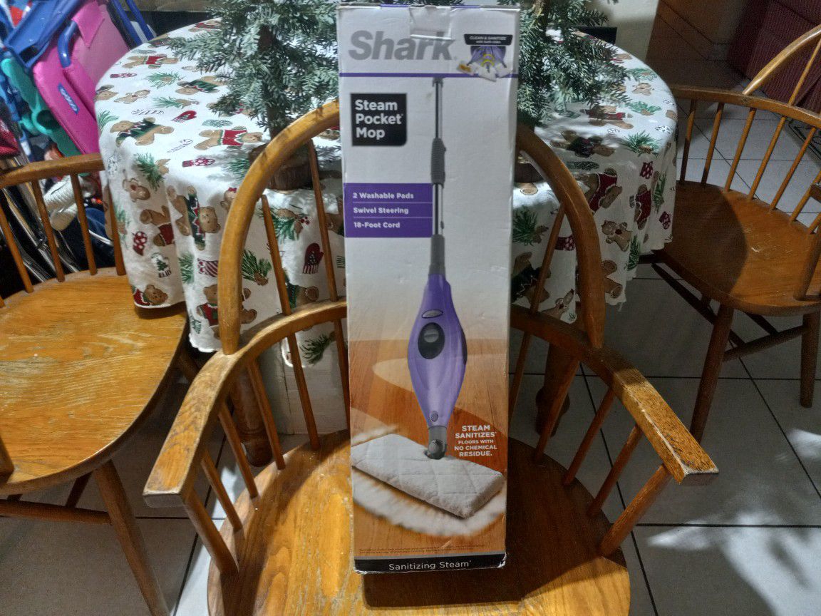Shark Lightweight Steam Pocket Mop 