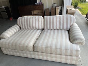 Oversized Couch Thumbnail