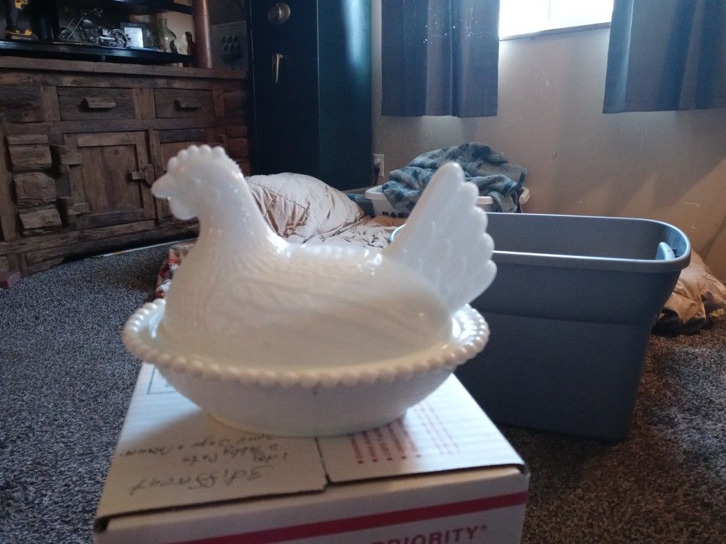 White Milk Glass Chicken