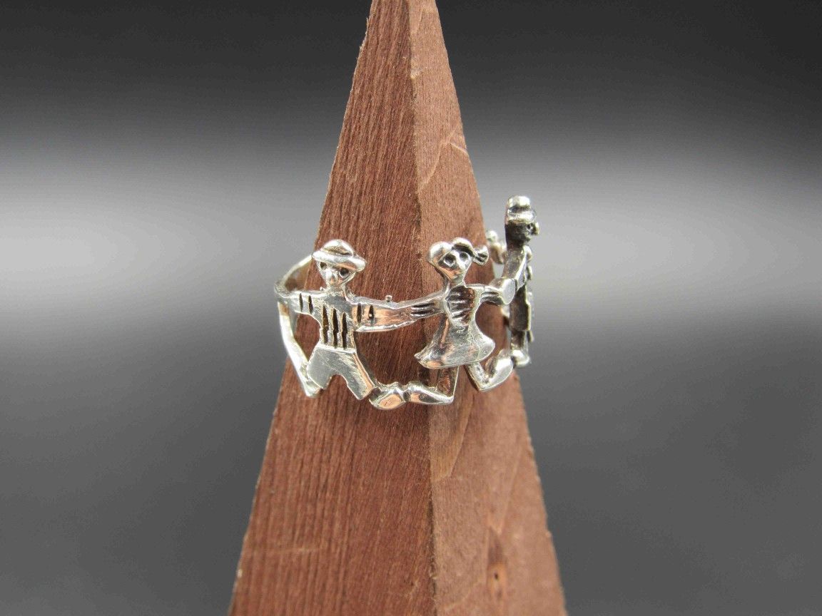 Size 7.75 Sterling Silver Around The Rosie Band Ring Vintage Statement Engagement Wedding Promise Anniversary Bridal Cocktail