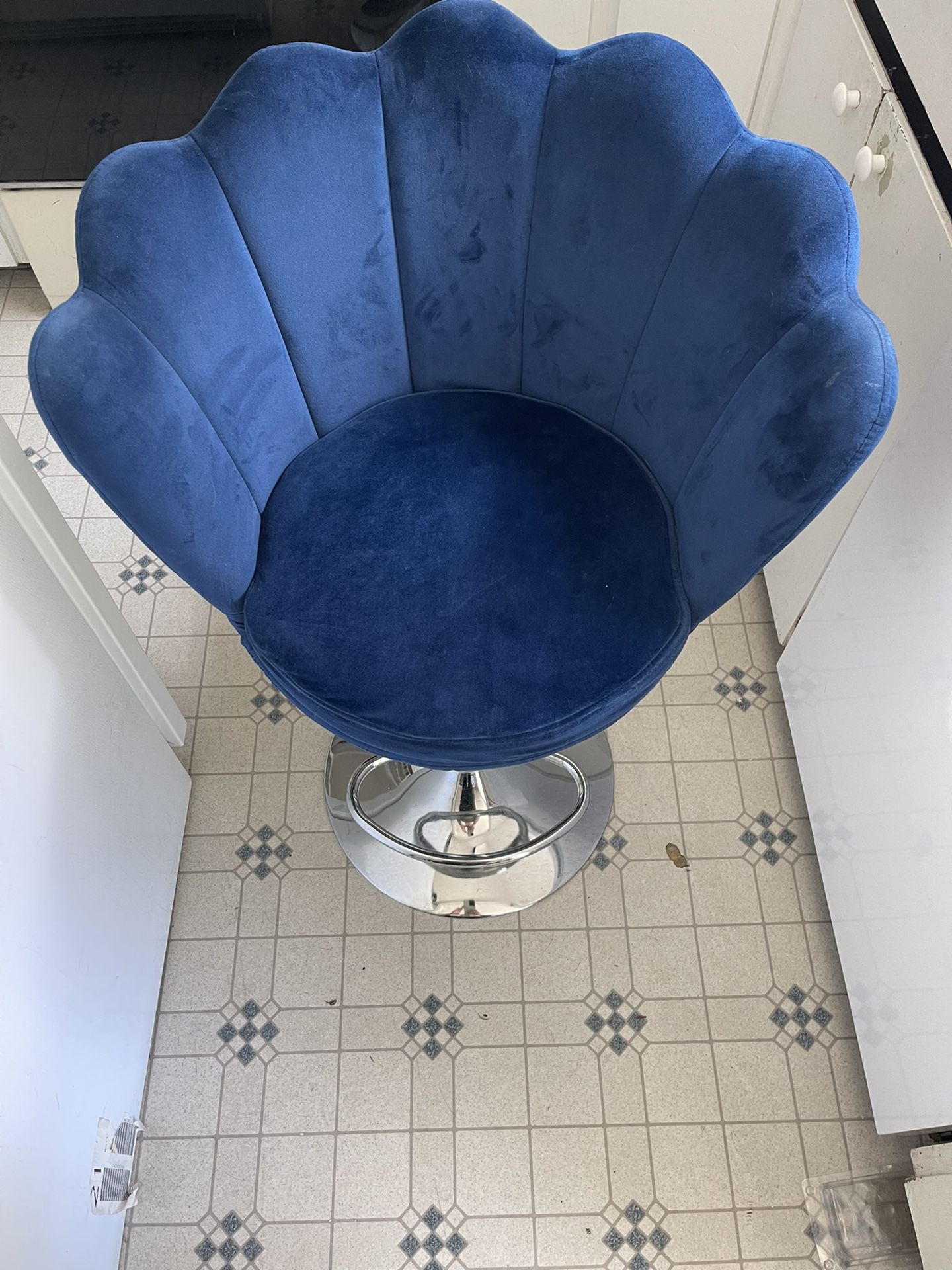 Unique Decorative Chair 