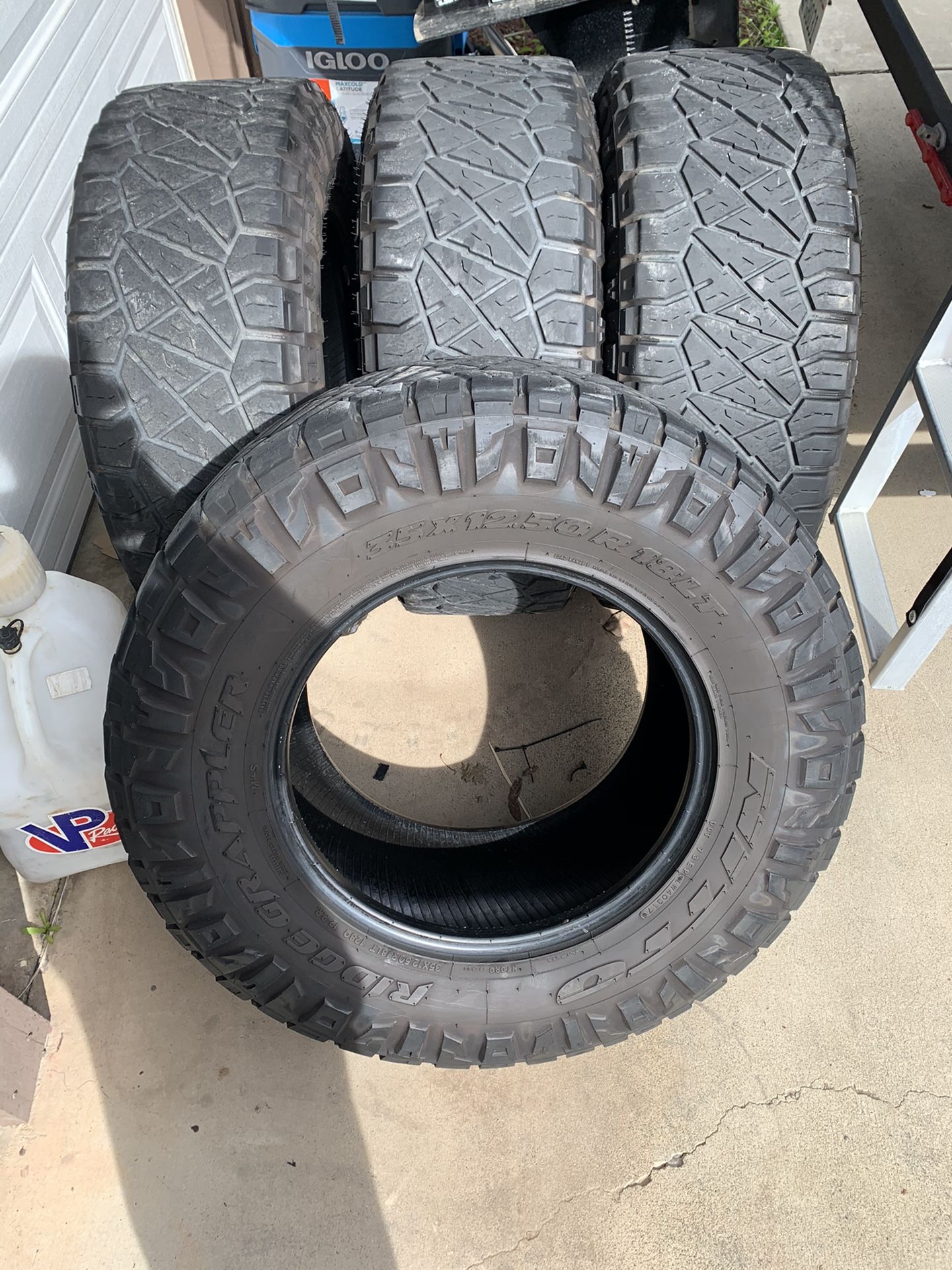 Nitto ridge grapplers 35x12 5r18 for sale in canyon lake ca offerup