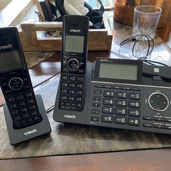 Landline Phone, w/Expandable Cordless Phone & Digital Answering Machine  Thumbnail