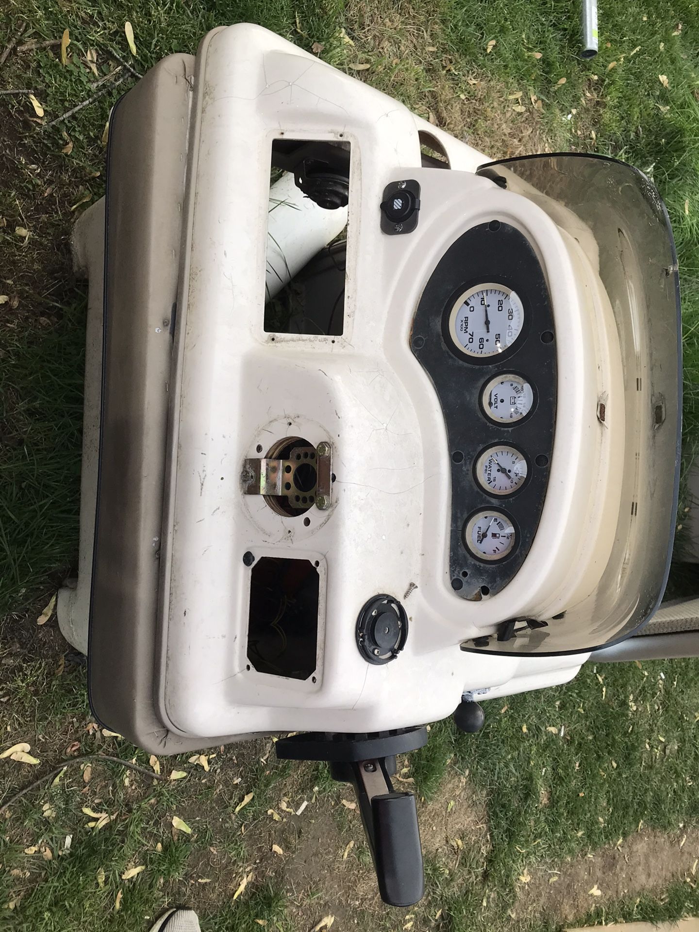Pontoon Boat seats, Console, and Bench’s $500 OBO