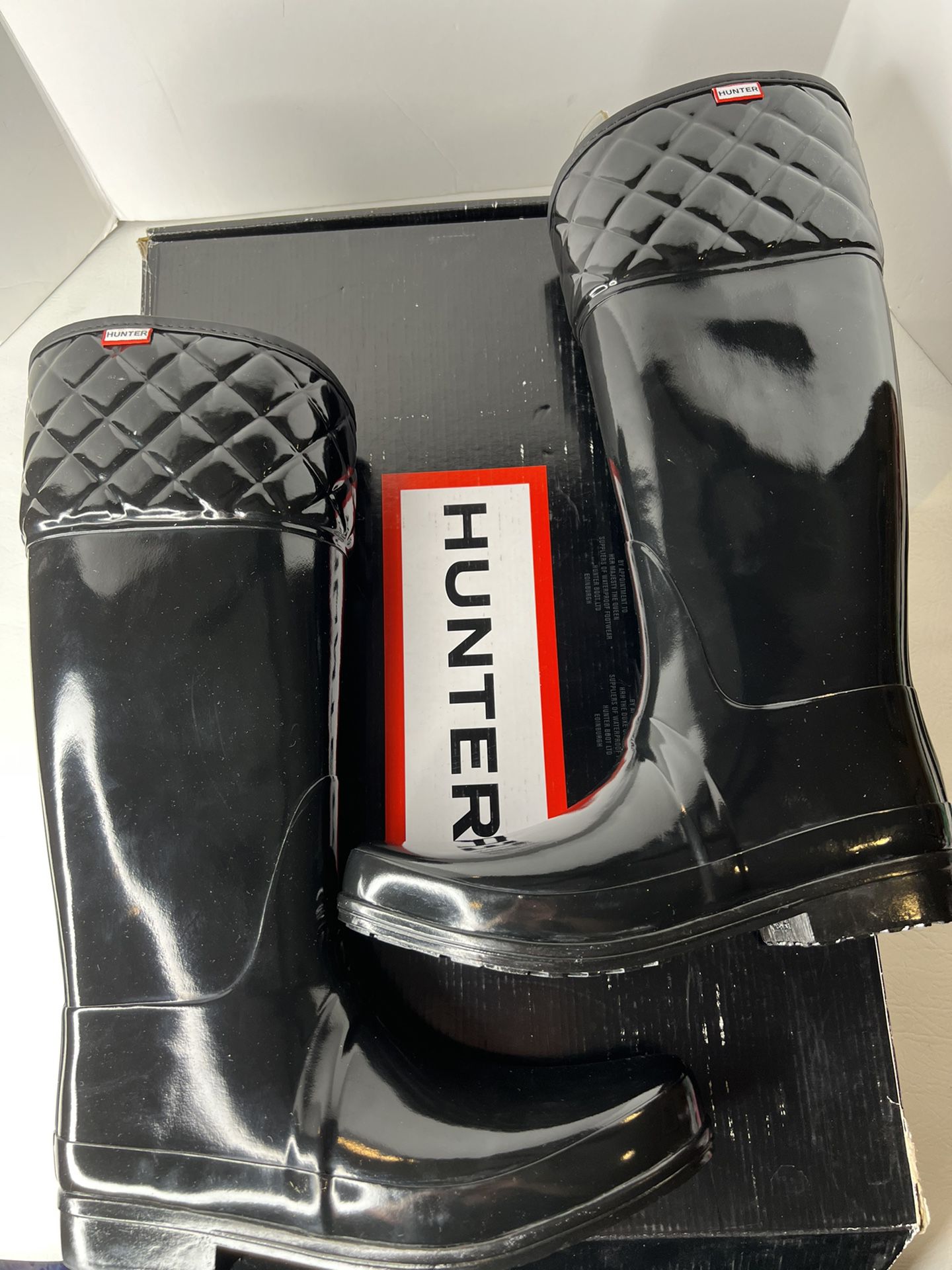 NEW in box HUNTER black rubber rain boots size 11