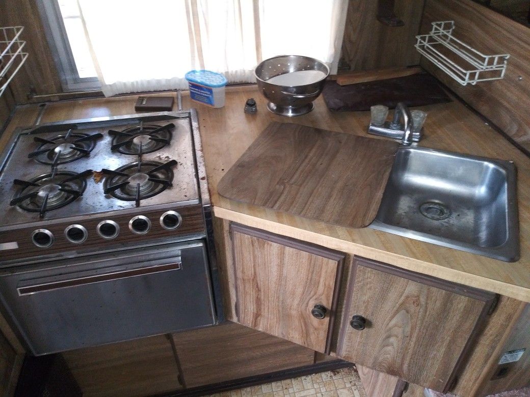 Camper 1978 NEED GOnE IMMEDIATELY HUNTERS SPEACIAL western wilderness