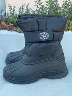 Snow boots for kids sizes 11,12,13 Thumbnail