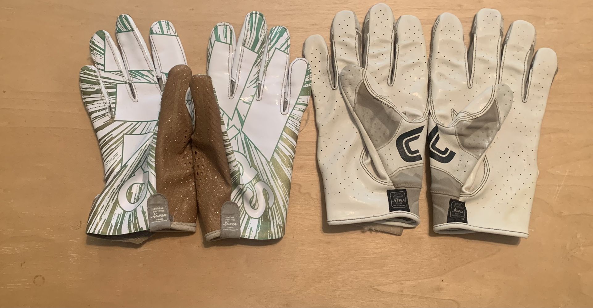 Football Gloves 3 Pairs And 1 Pair Of Baseball Batting Gloves