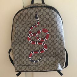 Gucci snake backpack supreme for Sale in Los CA - OfferUp