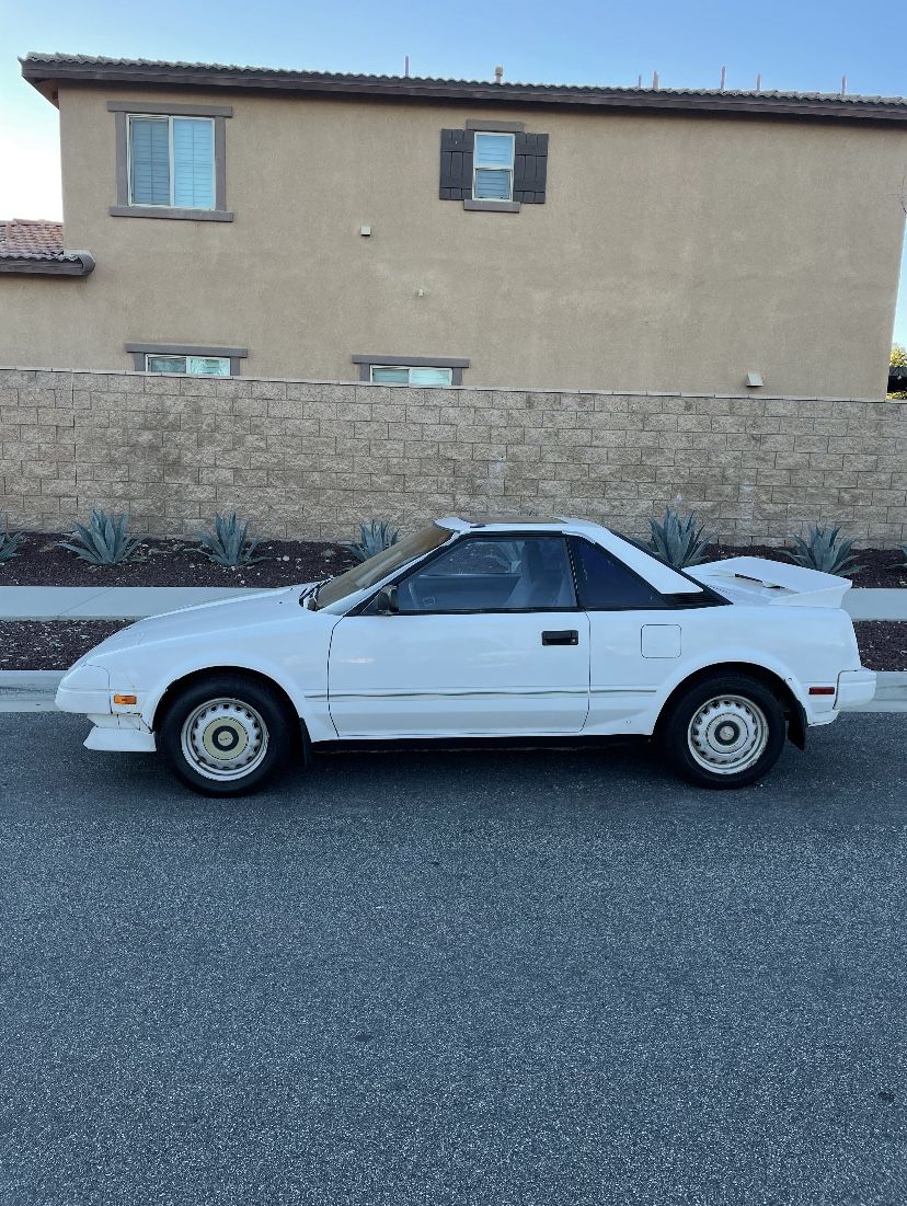 1987 Toyota MR2