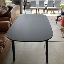 Kitchen Table And Chairs Thumbnail