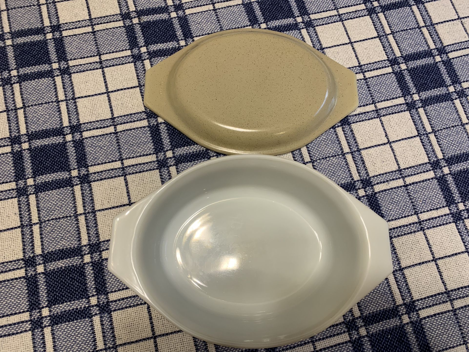 Vintage Pyrex Homestead Oval Casserole