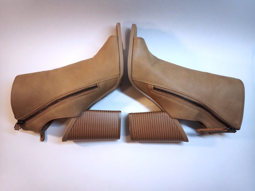 Women's DV for Target by Dolce Vita Tan Peep Toe Slingback Block Heels Shoes sz 9.5