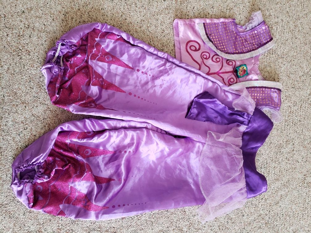 Costumes