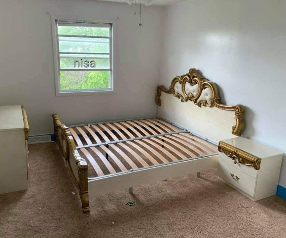 Best Deal - $39 Down👍Barocco Bed Ivory W/Gold, Camelgroup Italy Queen