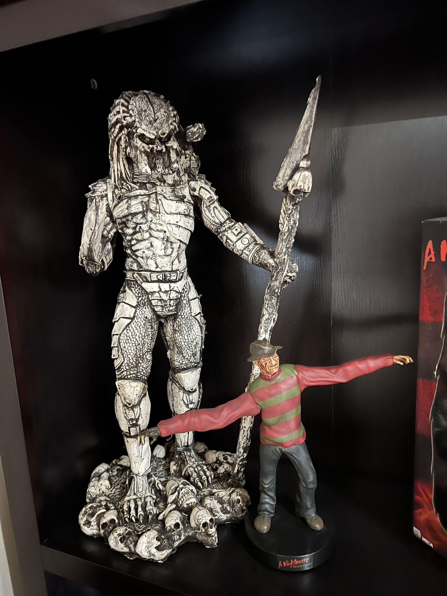 2ft Tall Predator Statue