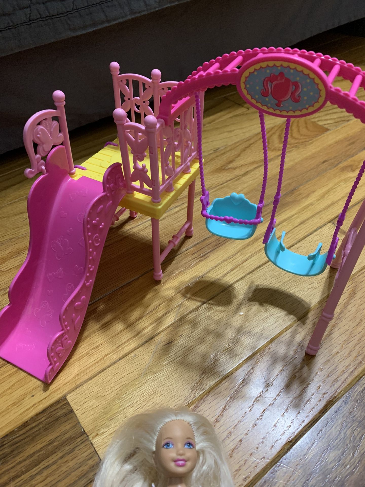 Barbie club Chelsea Swing Playground Set