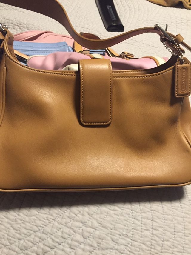 Small 👛 Coach