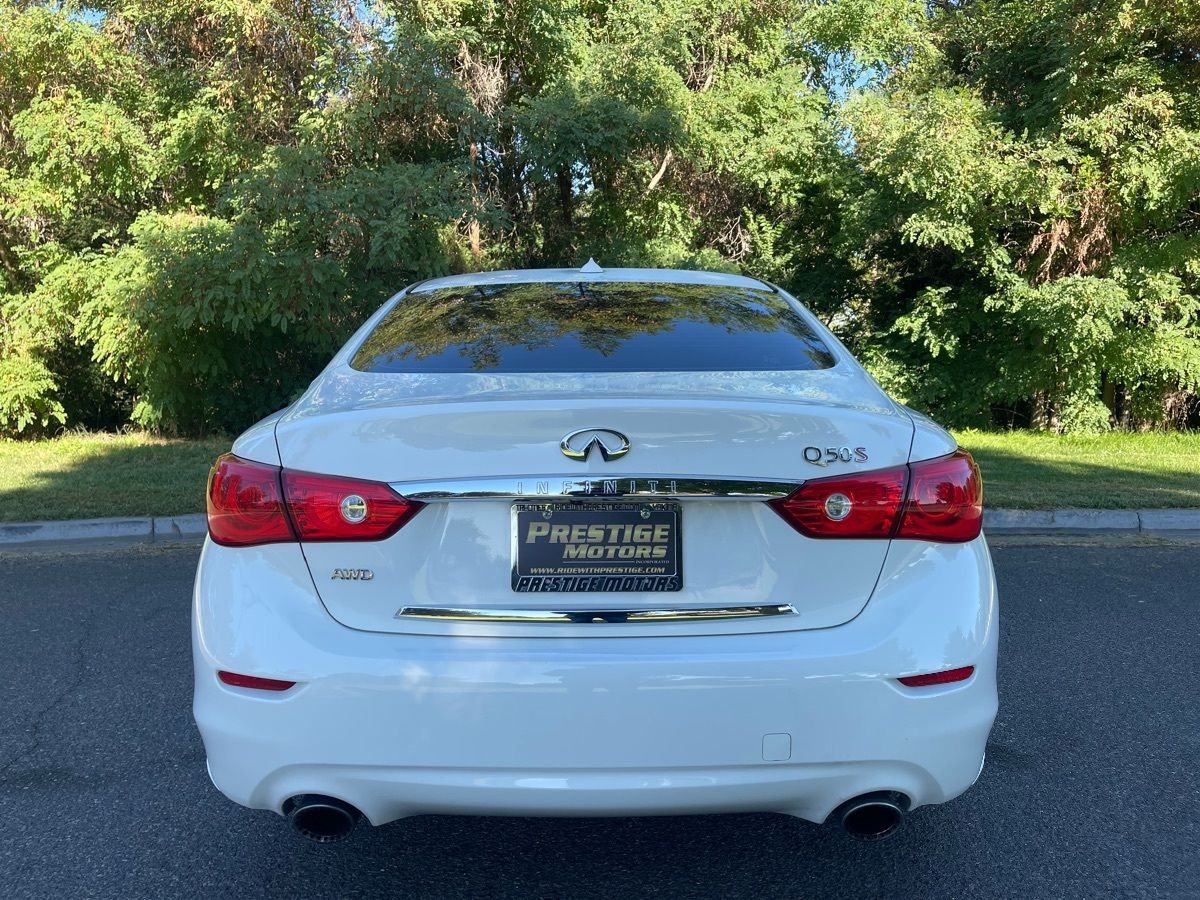 2017 INFINITI Q50