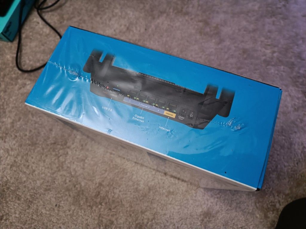 Linksys Tri Band Wireless Router