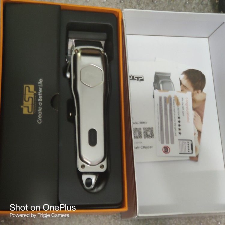 Cordless Rechargeable Hair Clippers With Guards,