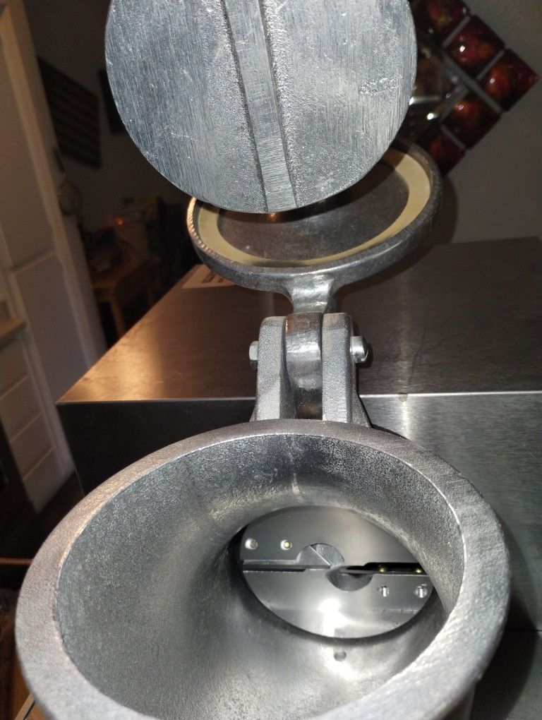 Sno -cone Machine