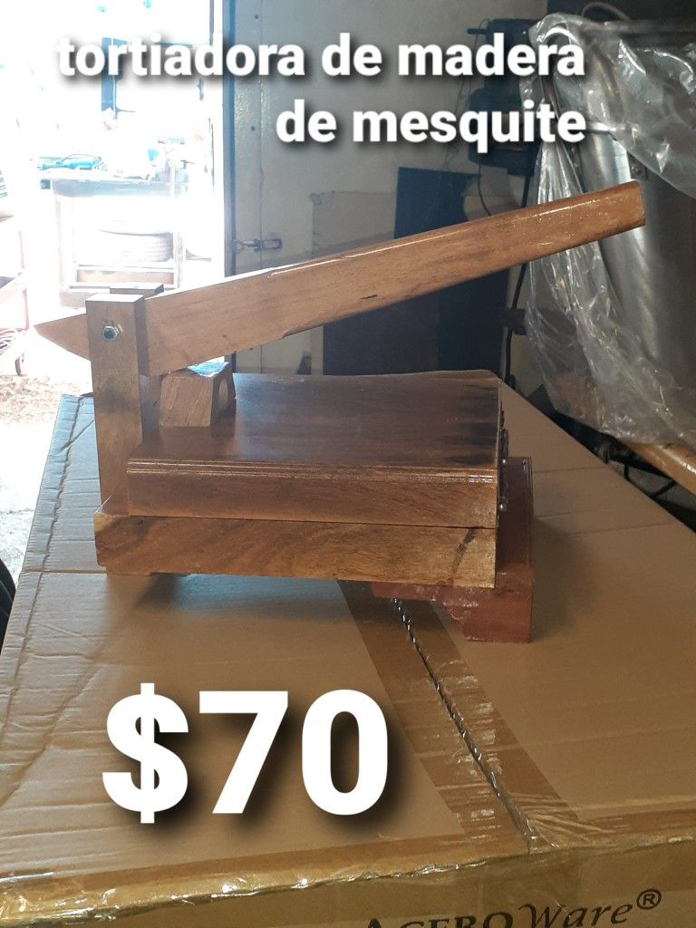 Tortiadoras De Metal Y Madera De Mezquite