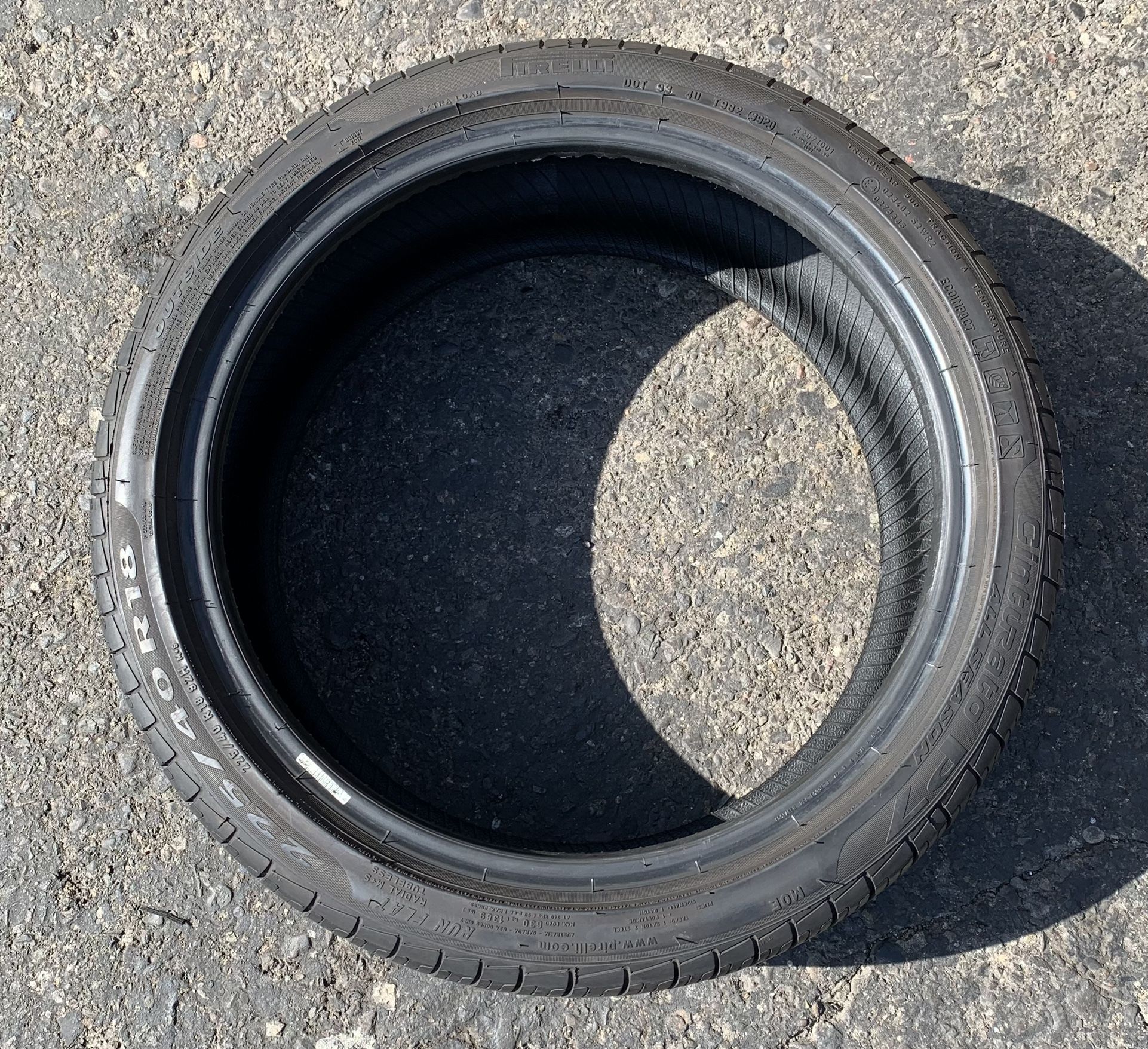 225/40/18 Pirelli P7 Runflat