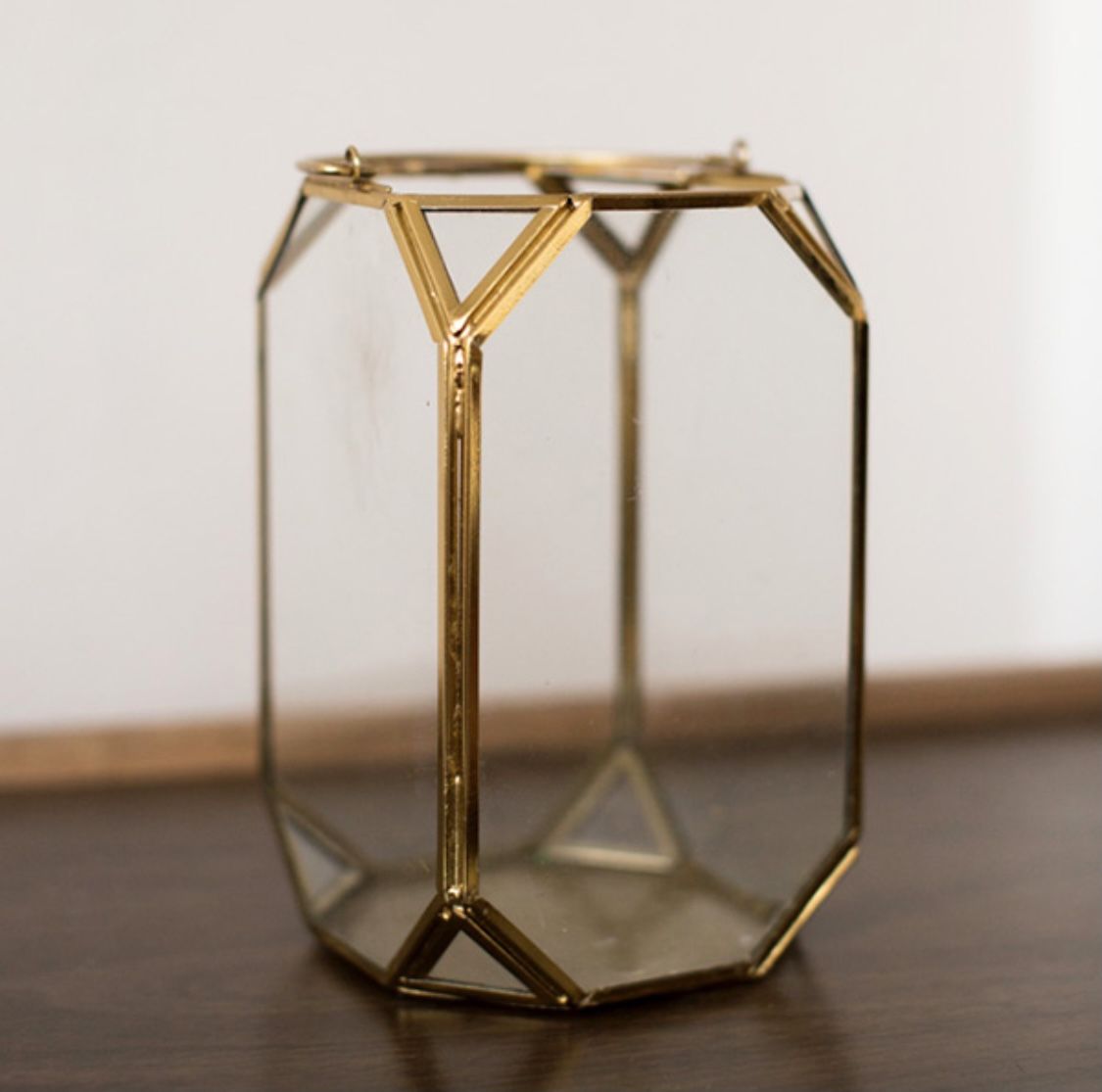 SMALL GOLD GEOMETRIC LANTERN