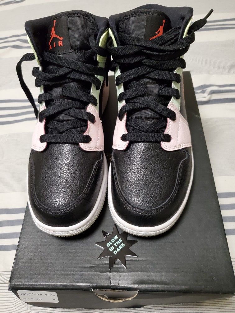 Jordan 1 Mid Glow In The Dark Bottoms