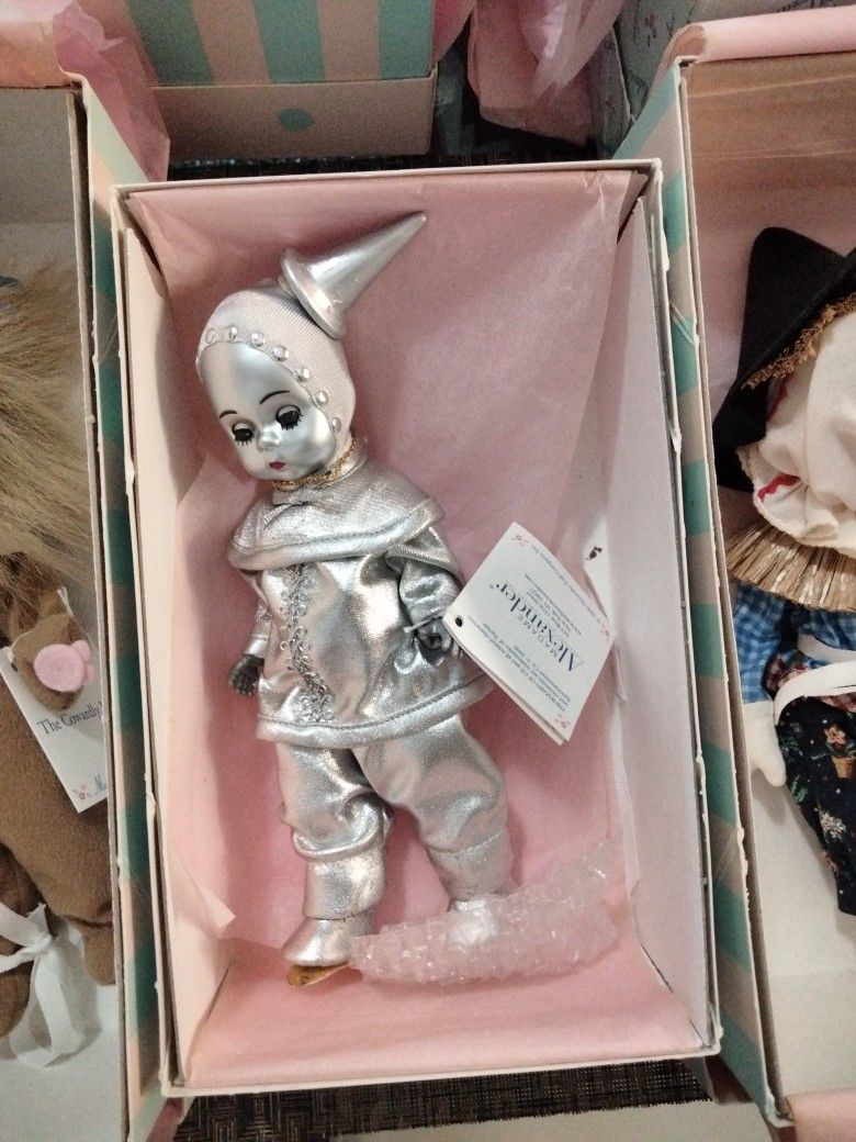 Estate Sale - Wizard Of Oz Collection