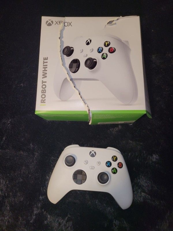 xbox one s am giving it out to bless someone who first wish me happy wedding anniversary on my cellphone number now 707^340^9916
