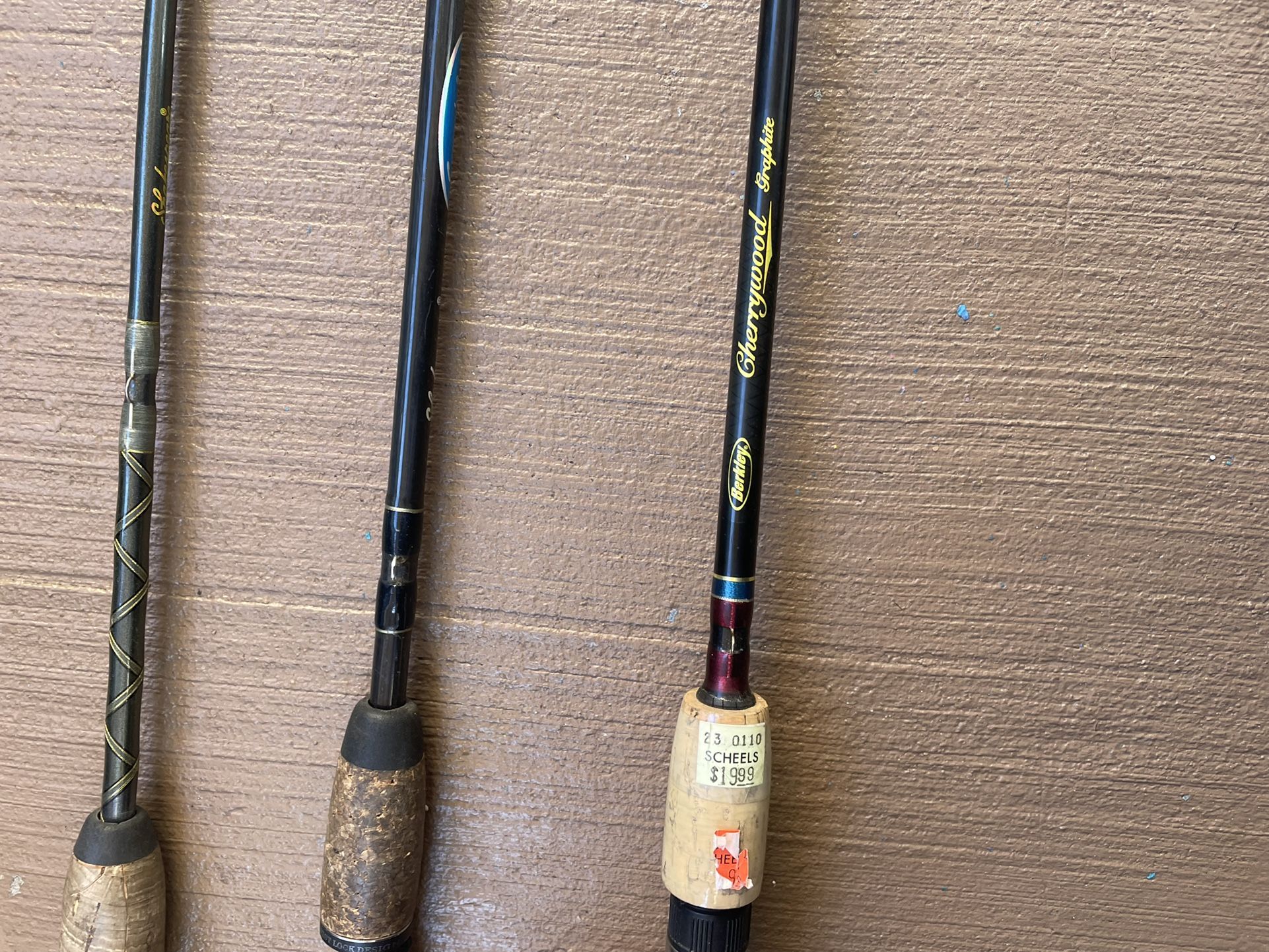 3 graphite fishing rods