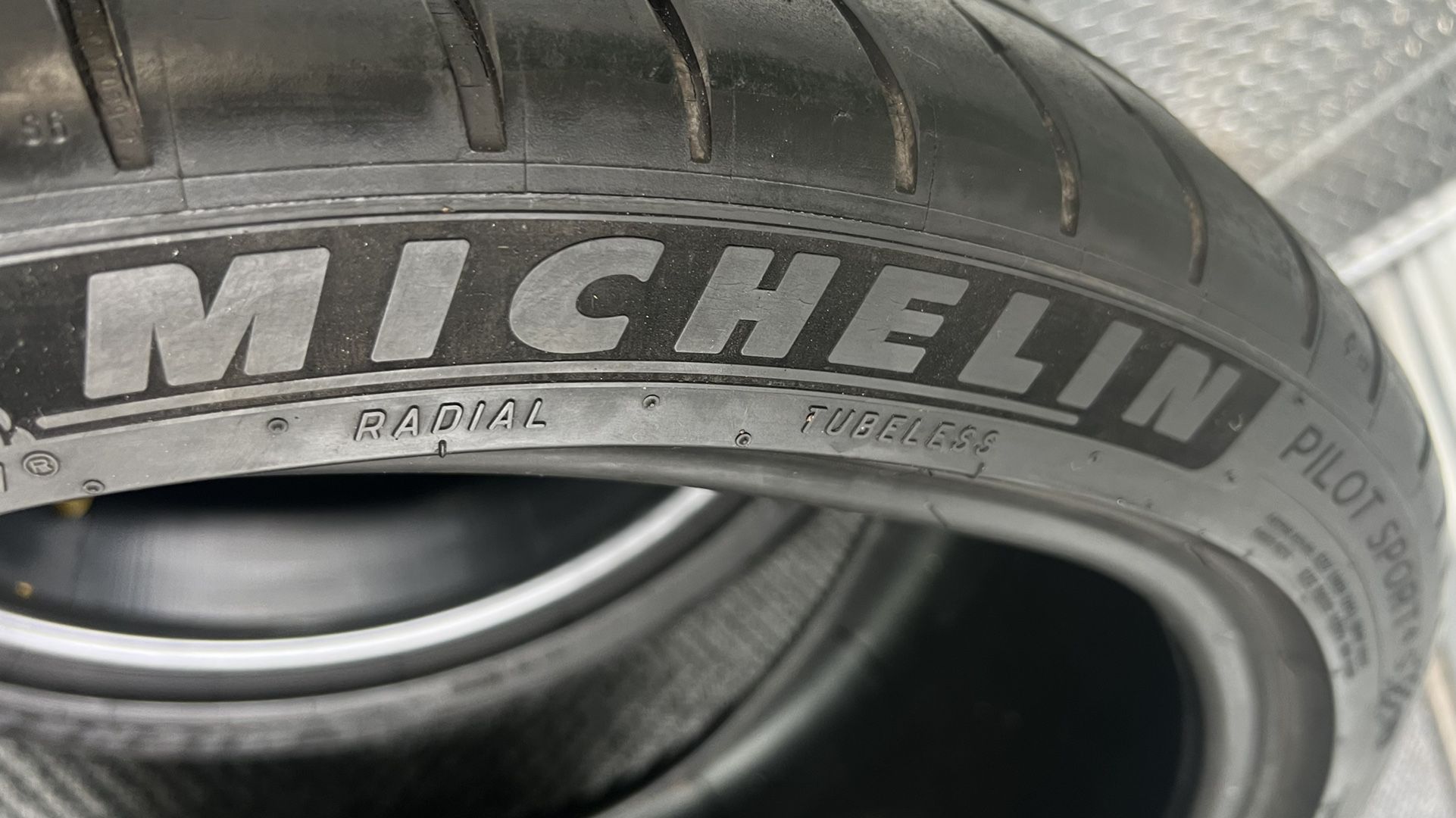 265/35/20 Michelin 4s Pair Of 2 Tires 